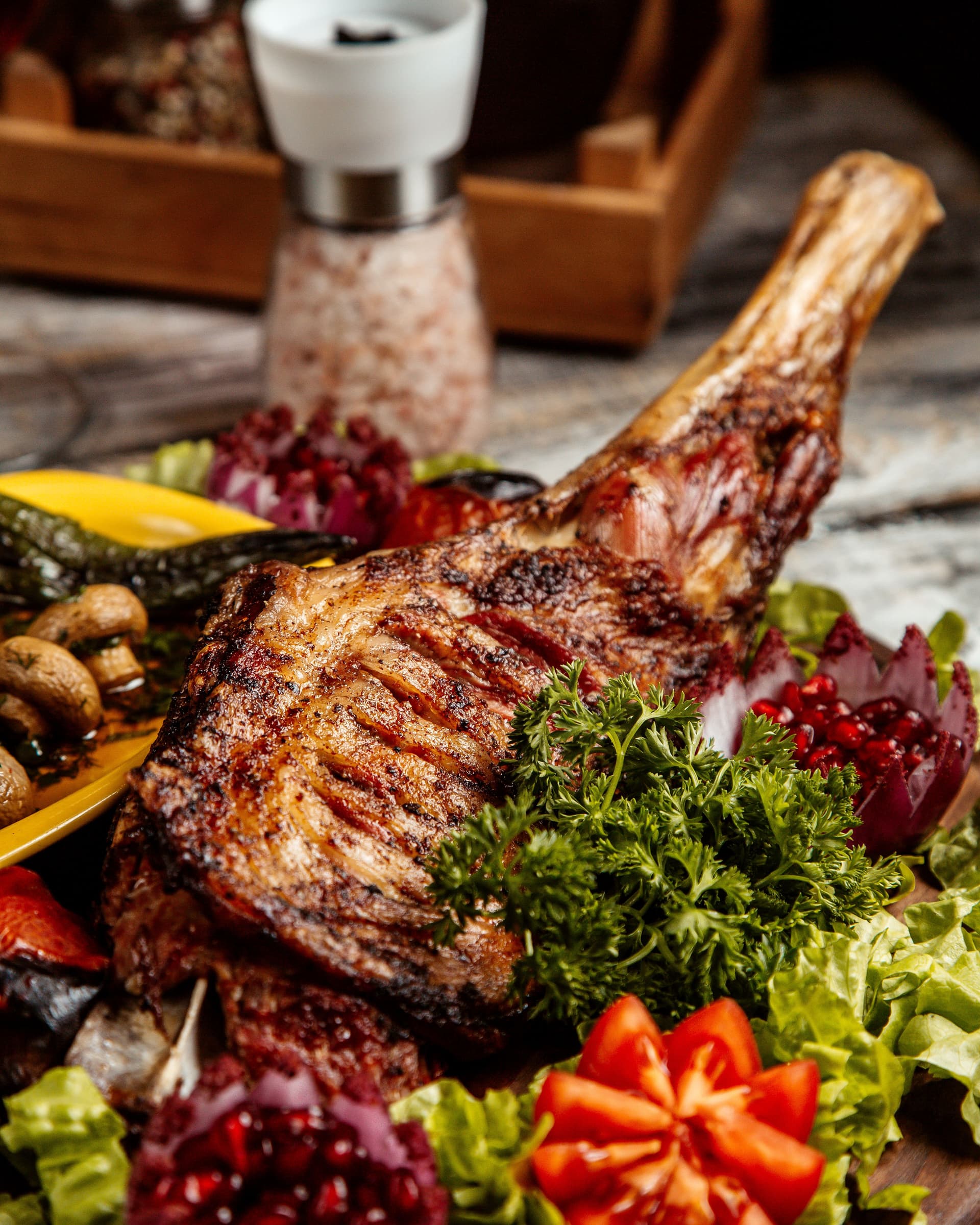 grilled-lamb-leg-with-vegetables-side-view.jpg
